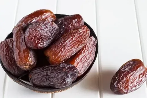 تصویر 1 از فروش خرما پیارم جهرم + قیمت خرید به صرفه